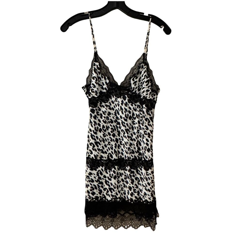 New Victoria’s Secret Leopard Print Lace Slip Dress Chemise Lace Size M Medium